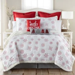 Red Snowflake Holiday Quilt Set - Levtex Home 11 Red Snowflake Holiday Quilt Set - Levtex Home -Letex Home Shop GUEST ba3098f5 5e5b 4444 a373 83377be07862